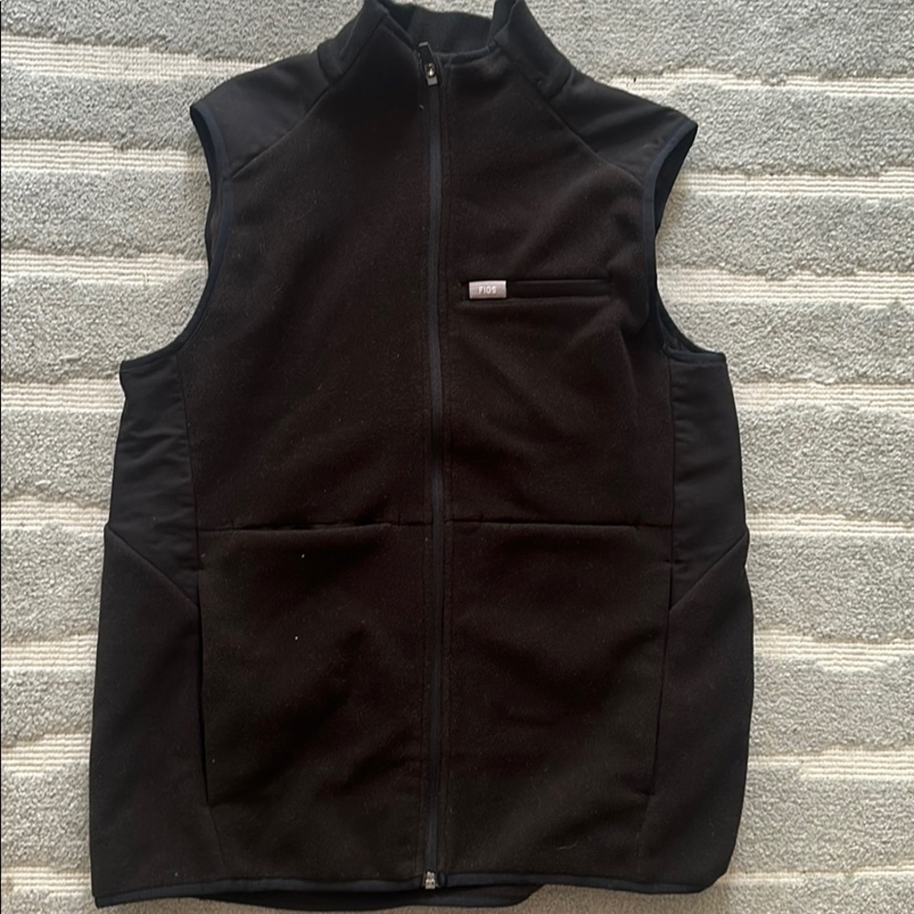 Figs vest (mens, black, polyester)